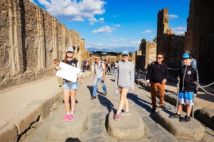 Private Awesome Pompeii Family Tour + Guide, Transport & Tickets — photo 1 of 16
