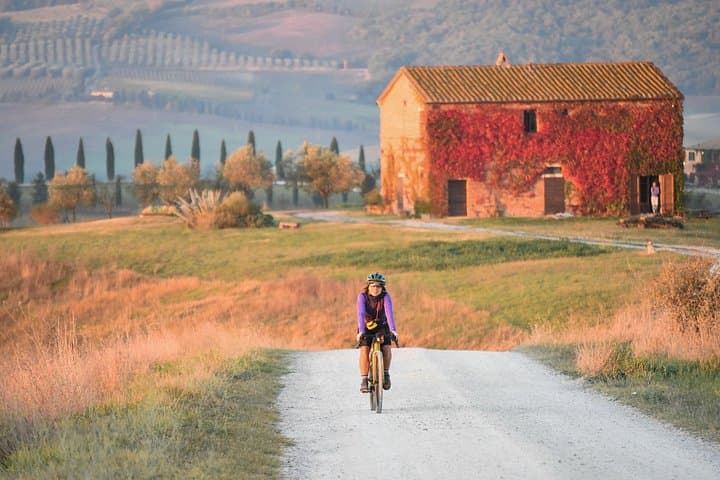 Montalcino e-bike tour and Brunello tasting — photo 1 of 7