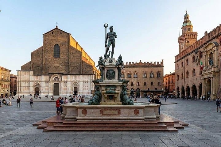 Bologna's Best Kept Secrets: Self-Guided Walking Tour — photo 1 of 9