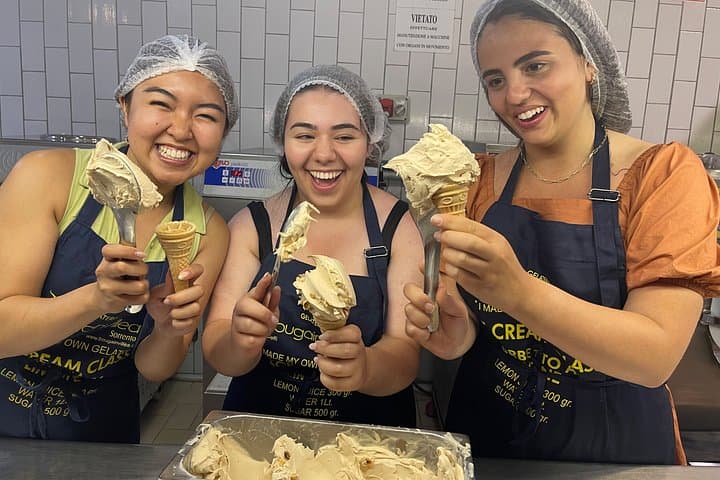 Ice cream making class with tasting and recipes — photo 1 of 14