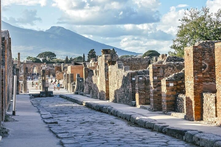 Pompeii, Herculaneum and Vesuvius Hike Small-Group from Sorrento — photo 1 of 11