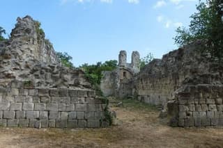 Guided Hiking Tour of the Lost City of Vitozza