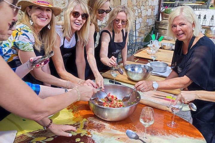 Cooking class at the farm in Tuscany — photo 1 of 5