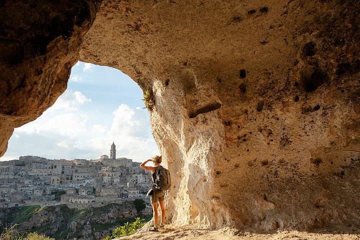 Murgia Materana tour on the trail of the Basiliani rock church — photo 1 of 7