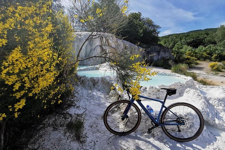 Electric bike and Gravel rental in Montalcino — photo 1 of 7