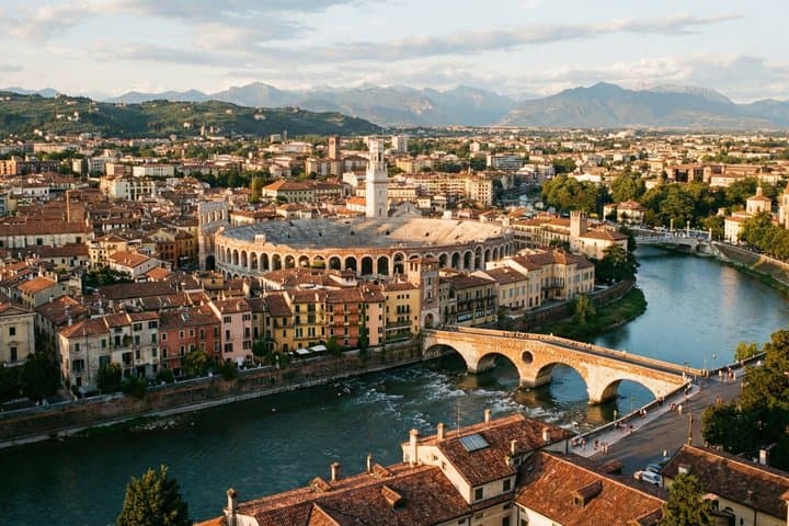 Verona of Romeo & Juliet: A Self-Guided Walk in the City of Love — photo 1 of 11