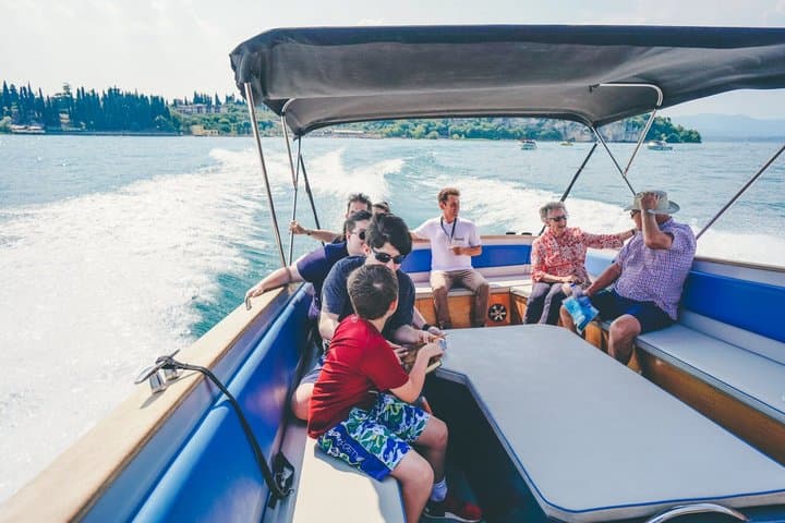 Day trip from Verona to Lake Garda Lazise and Sirmione — photo 1 of 16
