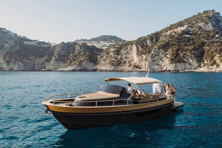 Capri Private Day Tour by Boat — photo 1 of 13