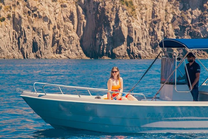 Private excursion to the island of Ischia by Conero 6.6m boat — photo 1 of 8