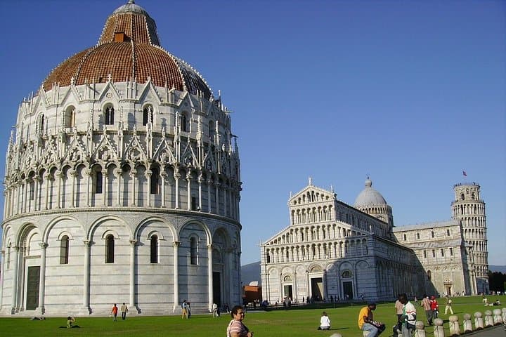Private Lucca-Pisa Day Trip from Florence with Cathedral Complex — photo 1 of 20