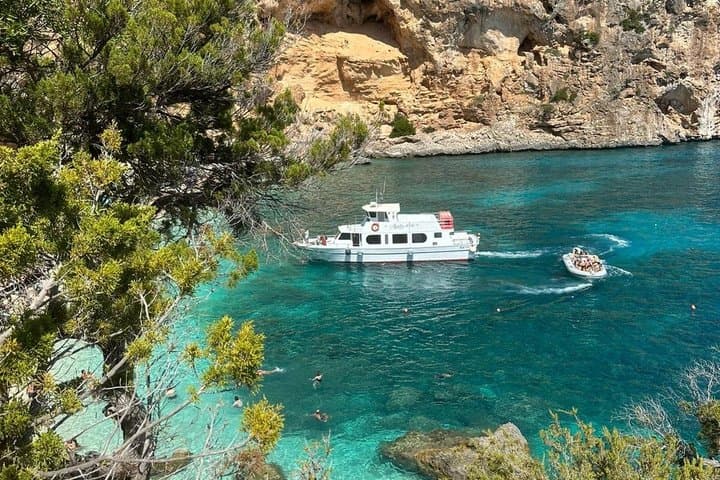 Santa Maria Navarrese discovers the Gulf of Orosei — photo 1 of 7