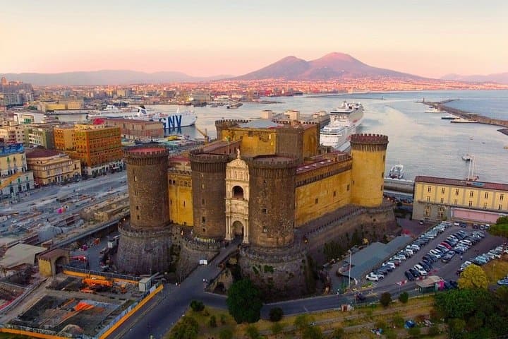 Tour Naples monumental and historic center street food — photo 1 of 13