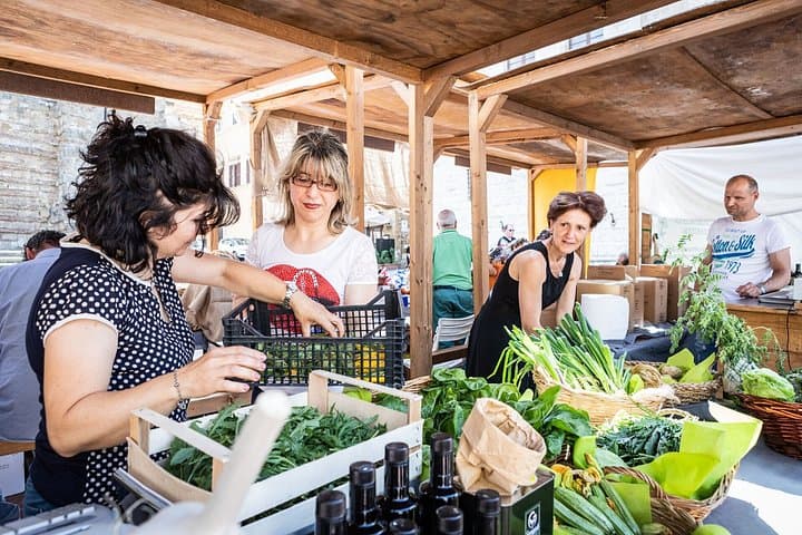 Point of Sale with Chef: Tour & Cooking Class in Montepulciano — photo 1 of 8