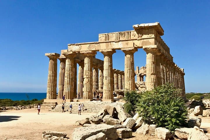 SELINUNTE and SEGESTA Private Tour with Guide Driver from Palermo — photo 1 of 14