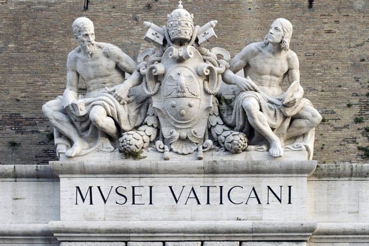 Guided Tour Vatican Museums, Sistine Chapel & St. Peter's — photo 1 of 24