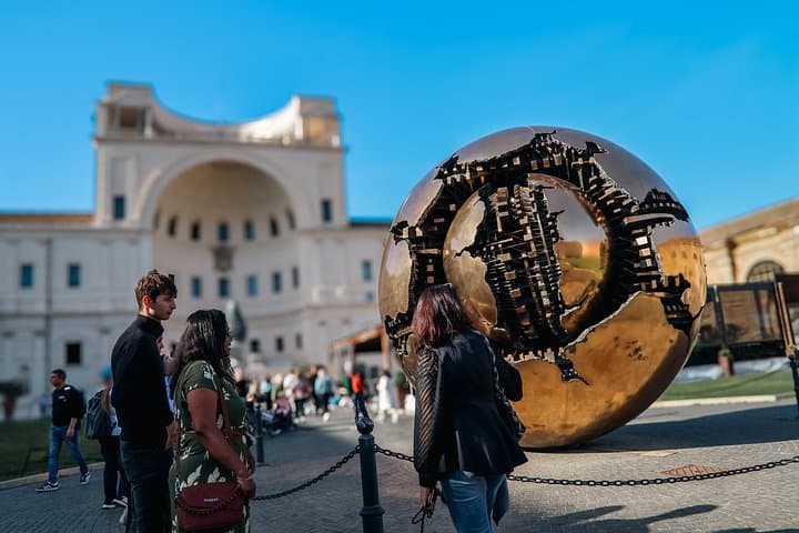 Vatican Museums and Sistine Chapel Tour with Access to St. Peters — photo 1 of 10