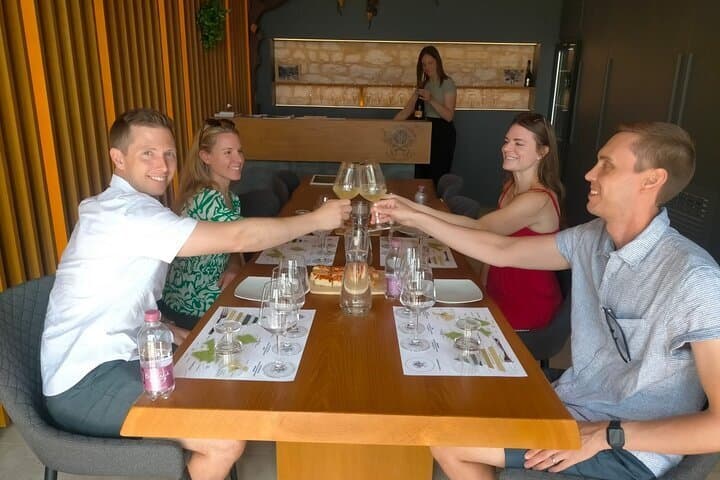 Prosecco Wine Tour with Sommelier – Pick-up from Treviso — photo 1 of 16