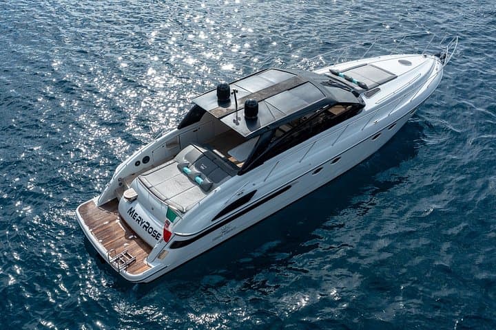 Appreciate the Amalfi coast on a luxury yacht! — photo 1 of 21