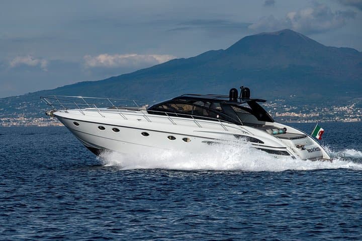 A Classy Capri Tour: a day on a luxury private yacht — photo 1 of 19