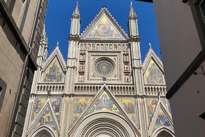Private Orvieto Day Trip from Florence to Historic Hilltop Town — photo 1 of 9