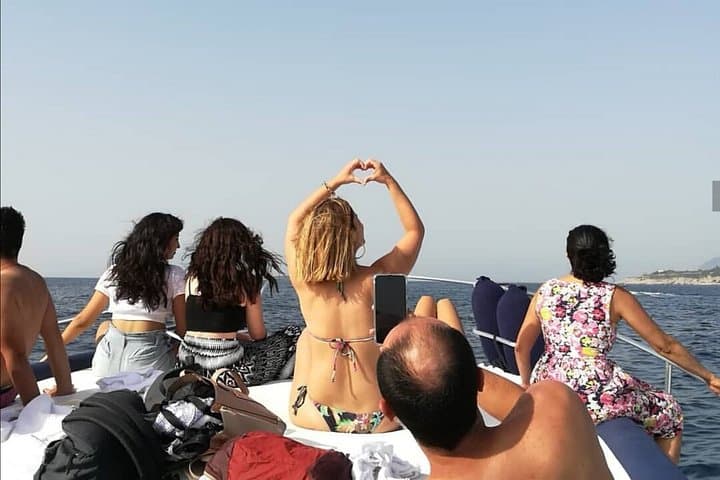 Sorrento Coast Boat Tour – 2 Hours — photo 1 of 6
