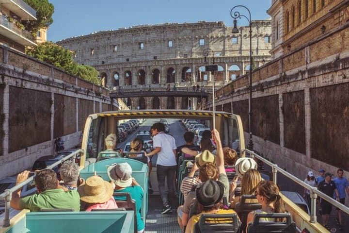 Rome Hop on Hop off Bus Tour with Panoramic City Views — photo 1 of 7