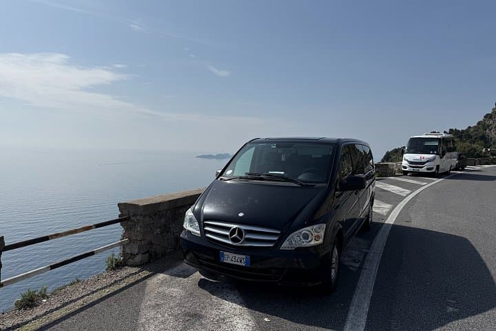 Private Luxury Transfer from Naples to Sorrento or Vice Versa — photo 1 of 12