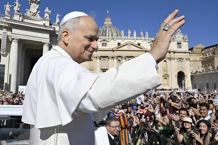 Papal Audience Guided Tour in St. Peter's Square — photo 1 of 6