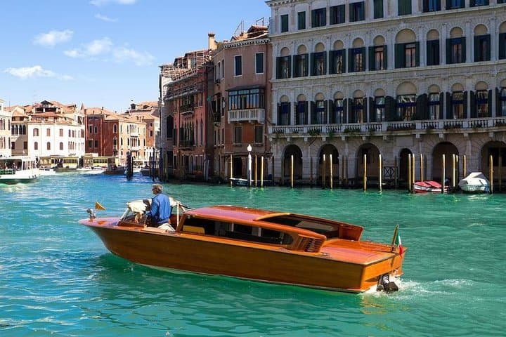 Venice Private Water Taxi from your Hotel to Santa Lucia Station — photo 1 of 8
