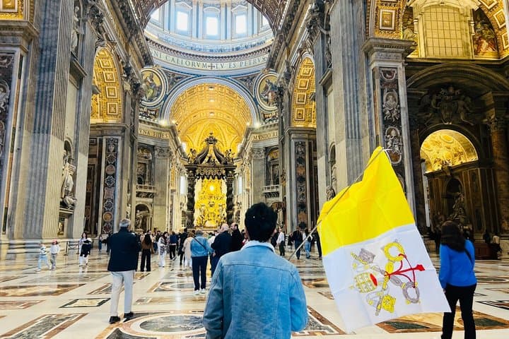 St. Peters Basilica Tour with Dome Climb and Papal Tombs — photo 1 of 10
