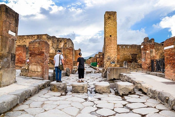 Private Pompeii Tour from Naples with Guide and Transport — photo 1 of 9