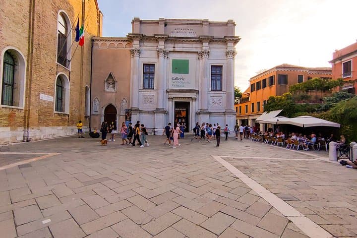 Gallerie dell'Accademia Private Art Tour in Venice — photo 1 of 9