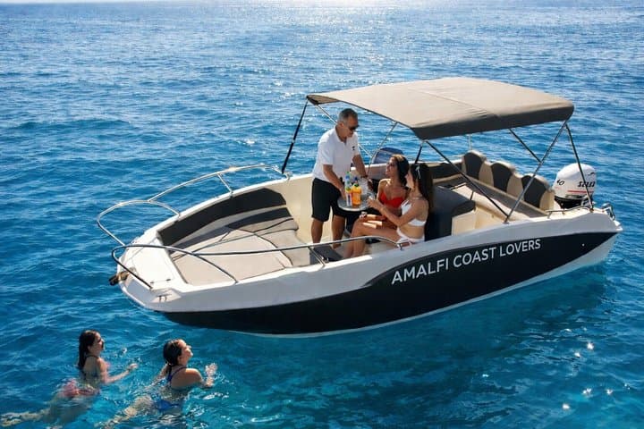 Private 40hp Boat Tour of the Amalfi Coast and Positano — photo 1 of 34