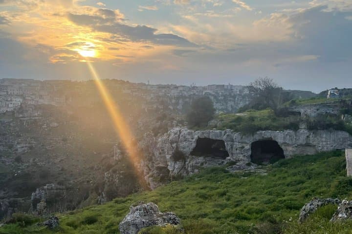 Murgia Materana prehistoric caves and panoramic views of the Sassi — photo 1 of 9