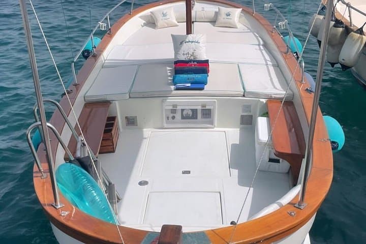 Half-day private boat trip to Capri with local experts — photo 1 of 26
