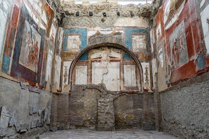 Herculaneum Half-Day Guided Tour from Sorrento — photo 1 of 5