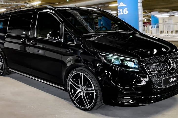 Airport Transfer: Malpensa Airport MXP to Milan by Luxury Van — photo 1 of 11