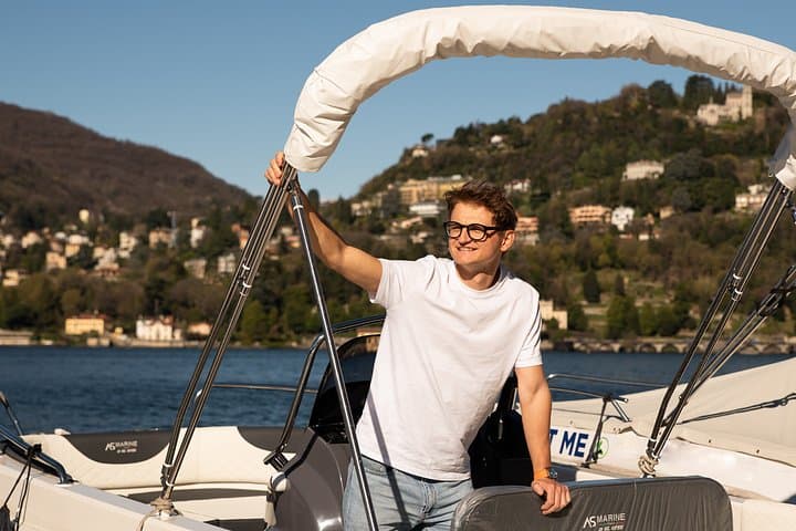 Rent A Self Drive Boat On Lake Como — photo 1 of 12