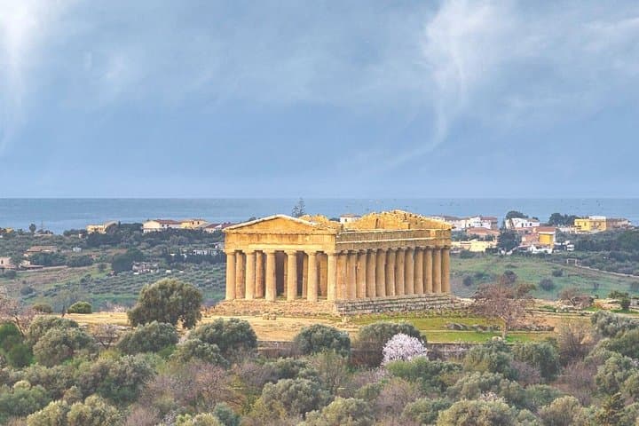 From Palermo: Valley of the Temples and Roman Villa of Casale with Guide — photo 1 of 10
