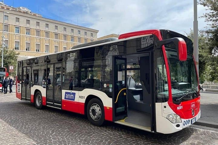 Naples Airport Express Shuttle to City Center — photo 1 of 3