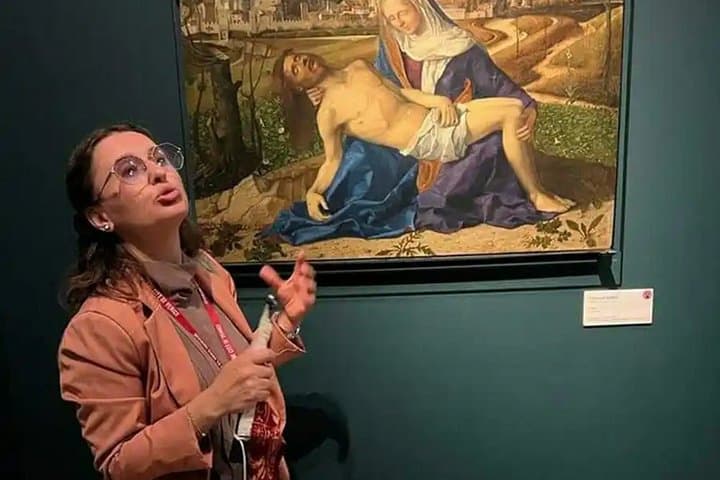 Venice Accademia Gallery Tour with Local Architect Guide — photo 1 of 5