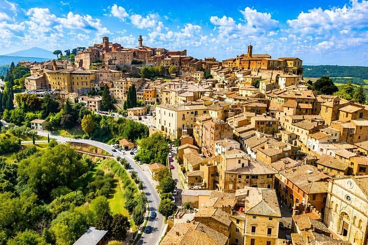 Pienza and Montepulciano Private Wine Tour — photo 1 of 7