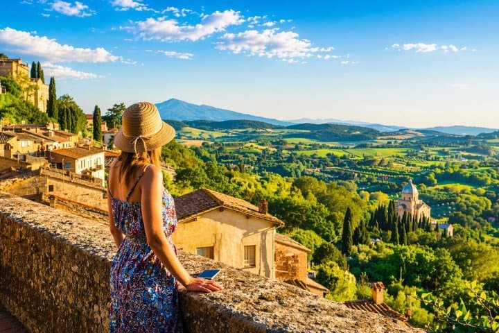 Signature Brunello di Montalcino Wine Tour from Siena — photo 1 of 9