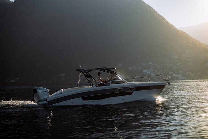 Private Boat Tour on Lake Como: Prosecco and Villas — photo 1 of 19