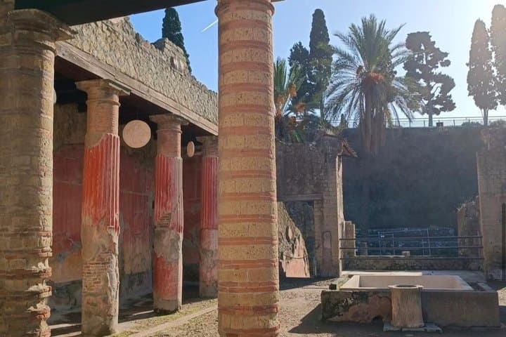 Pompeii Guided Tour with Skip the Line Tickets — photo 1 of 9