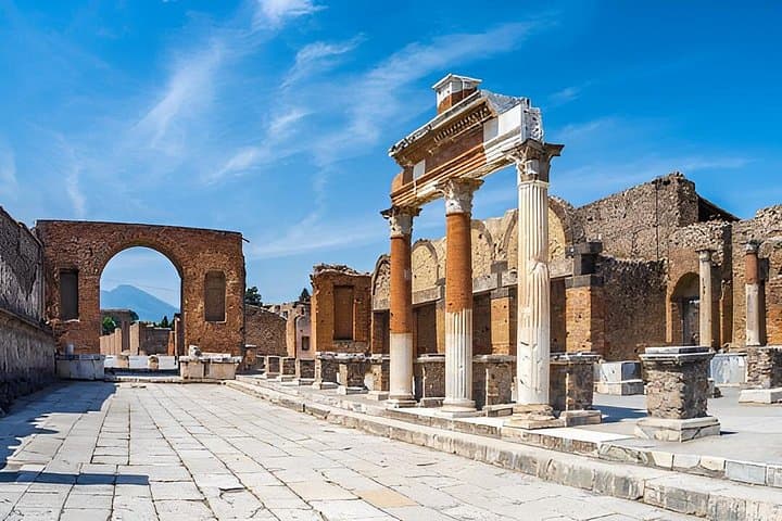 Pompeii Private Tour from Naples — photo 1 of 5