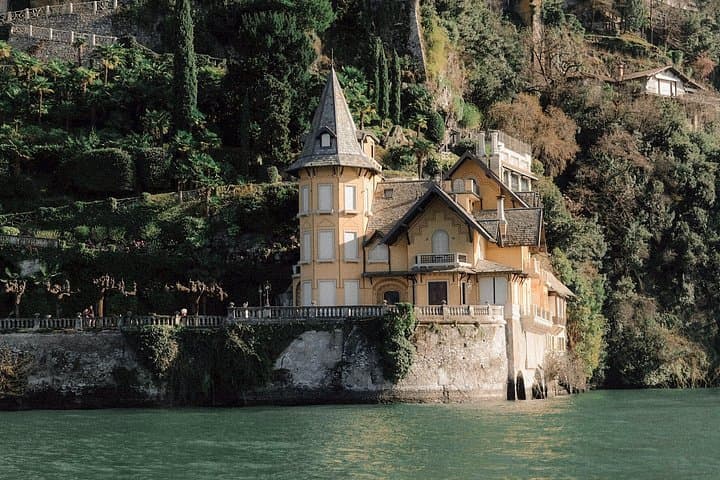 Classic Lake Experience : Shared Boat Tour to Bellagio — photo 1 of 6
