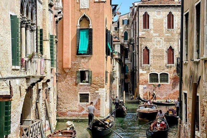 Venice Day Tour Gondola Ride and Glass Factory — photo 1 of 16