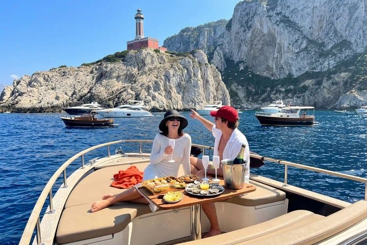 All-Inclusive Capri Boat Tour with City Visit from Positano — photo 1 of 26