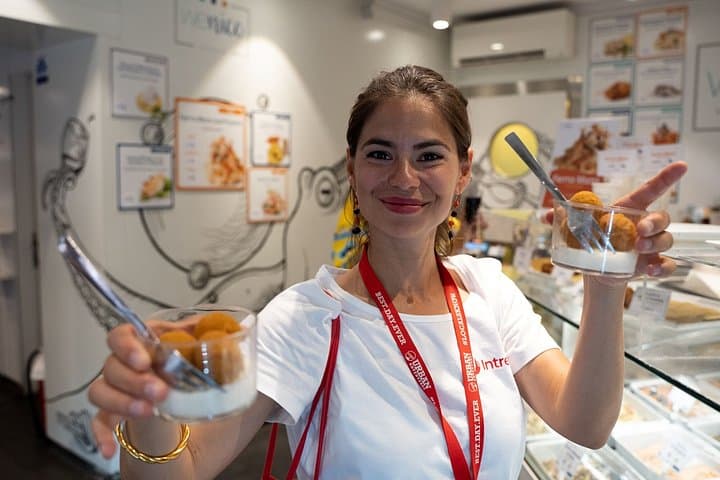 Venice Like a Local: Food, Wine & Spritz Tour with Traghetto Ride — photo 1 of 26